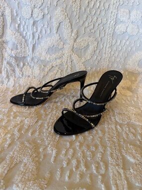 Giuseppe Zanotti Black Patent Crystal-Embellished Strappy Heels #596
